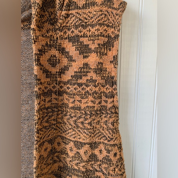 Seven Forty Two (XL) Long, Sleeveless Duster/Cardigan with hoodie - Picture 4 of 7